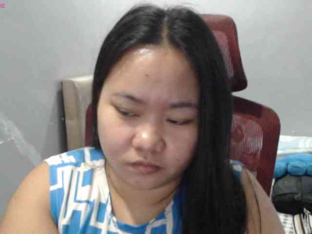 BubbleButtPinay webcam