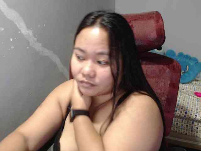 BubbleButtPinay webcam