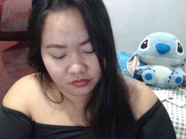 BubbleButtPinay webcam