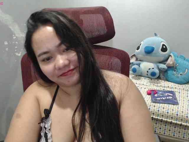 BubbleButtPinay webcam