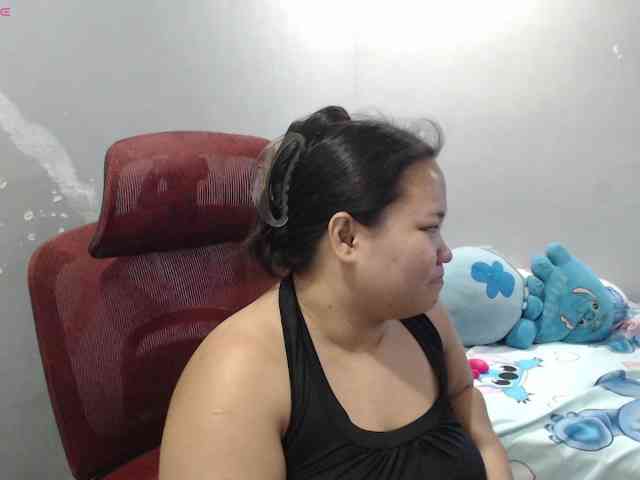BubbleButtPinay webcam