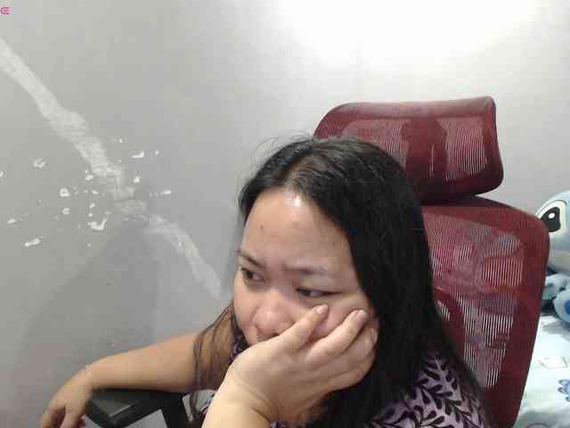 BubbleButtPinay webcam