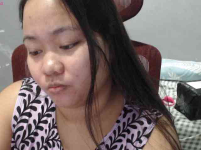 BubbleButtPinay webcam