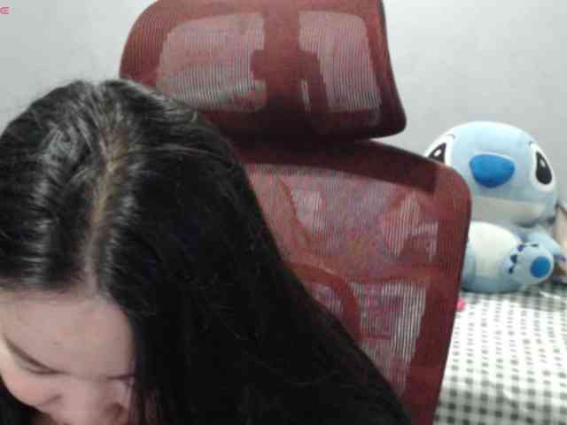 BubbleButtPinay webcam