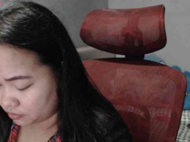 BubbleButtPinay webcam