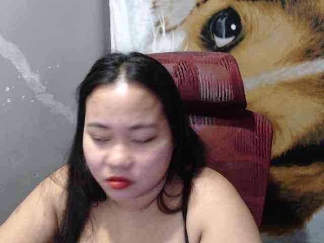BubbleButtPinay webcam