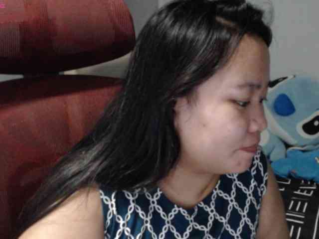 BubbleButtPinay webcam