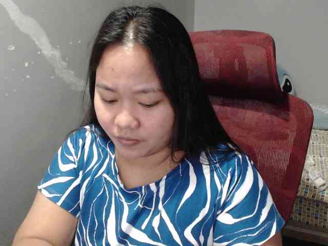 BubbleButtPinay webcam