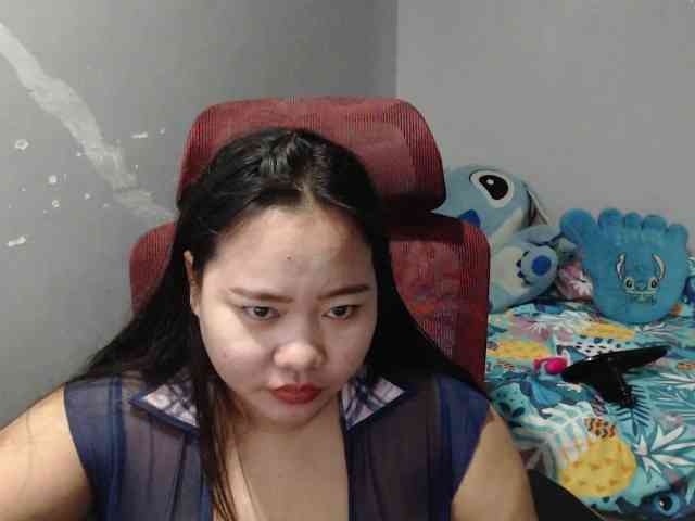 BubbleButtPinay webcam