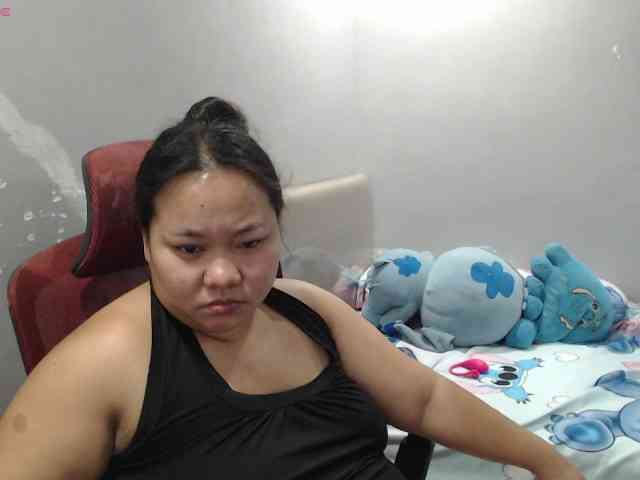 BubbleButtPinay webcam