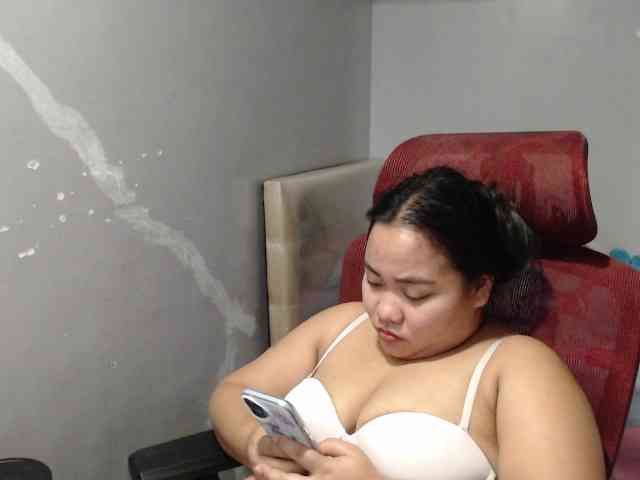 BubbleButtPinay Live Webcam on BongaCams