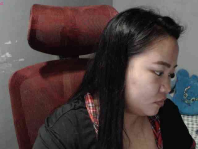 BubbleButtPinay webcam
