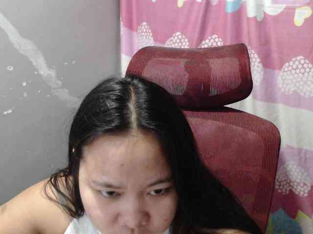 BubbleButtPinay webcam