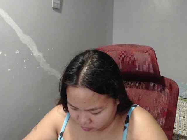 BubbleButtPinay webcam