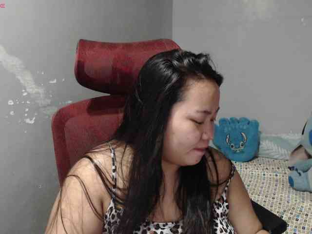 BubbleButtPinay webcam