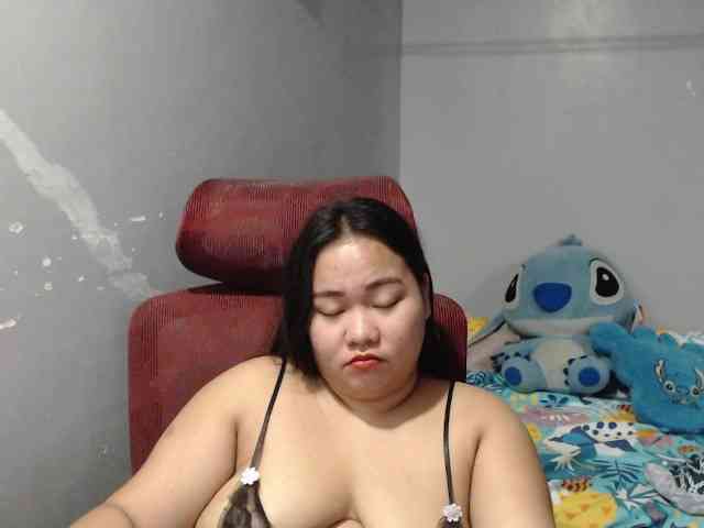 BubbleButtPinay webcam