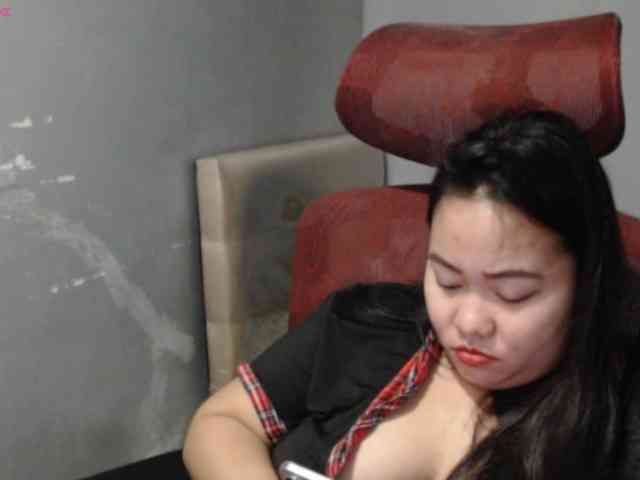 BubbleButtPinay webcam
