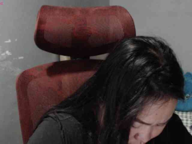 BubbleButtPinay webcam