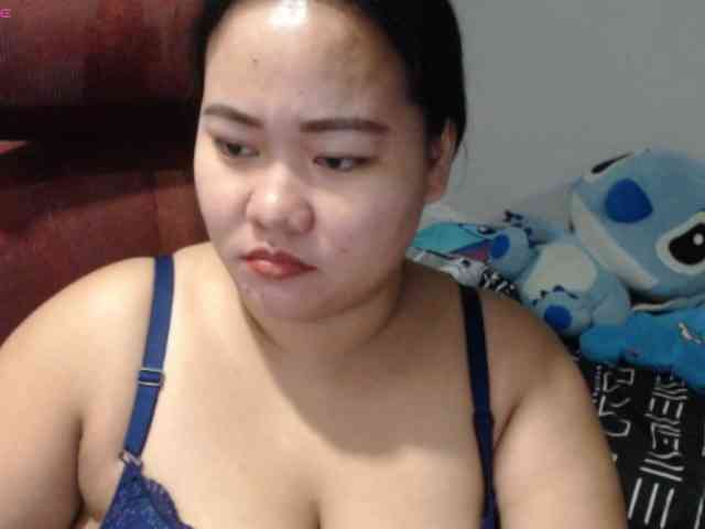 BubbleButtPinay webcam