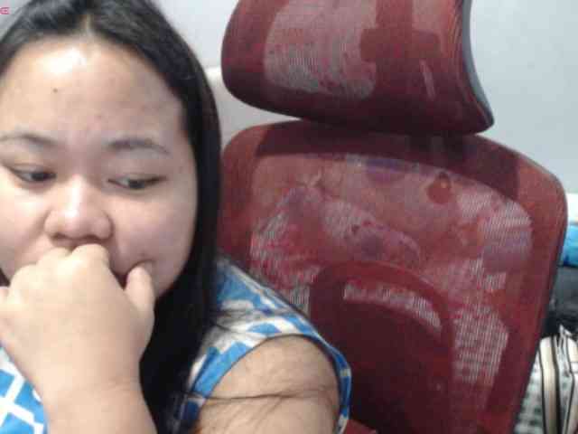 BubbleButtPinay webcam