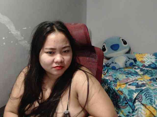BubbleButtPinay webcam