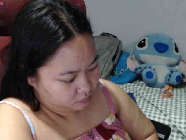 BubbleButtPinay webcam