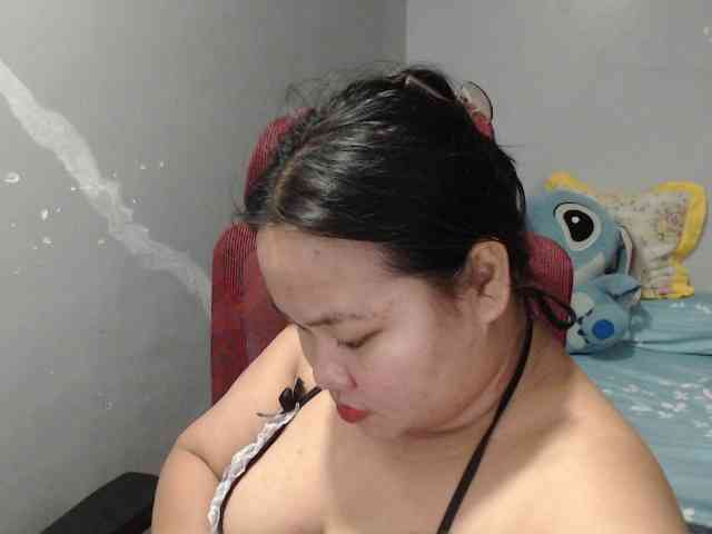 BubbleButtPinay webcam