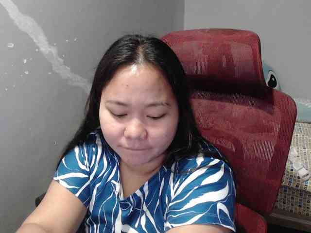 BubbleButtPinay webcam