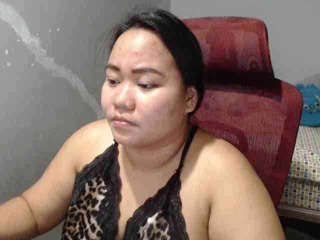 BubbleButtPinay webcam