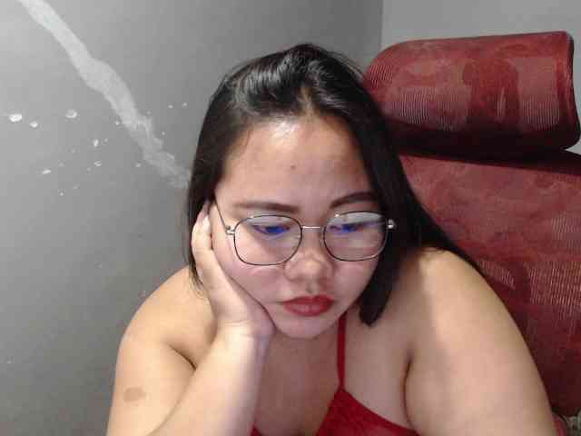 BubbleButtPinay webcam