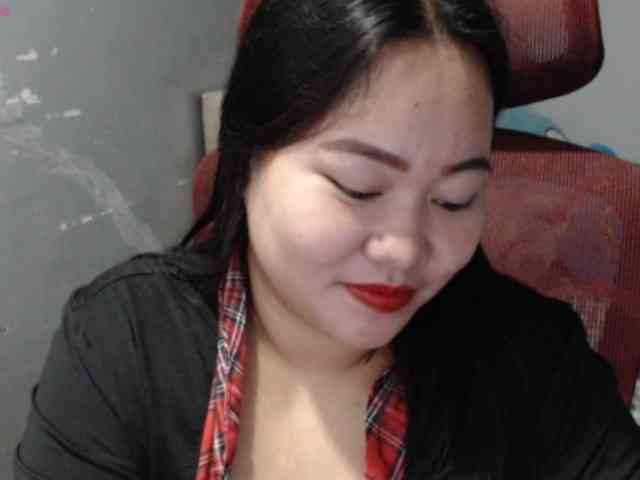 BubbleButtPinay webcam