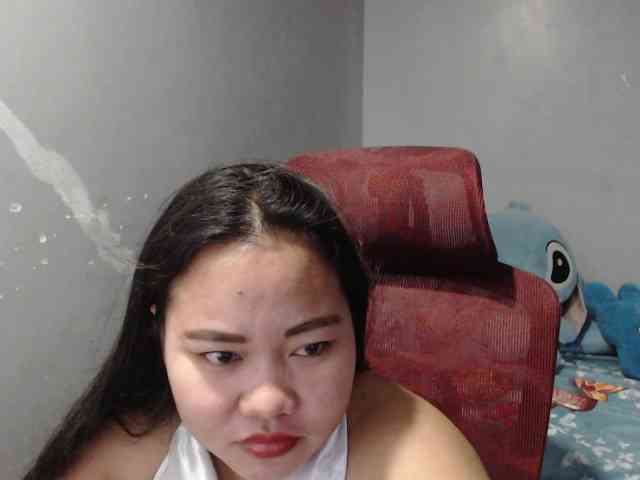 BubbleButtPinay webcam