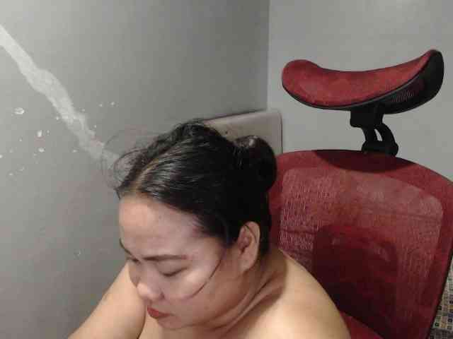 BubbleButtPinay webcam