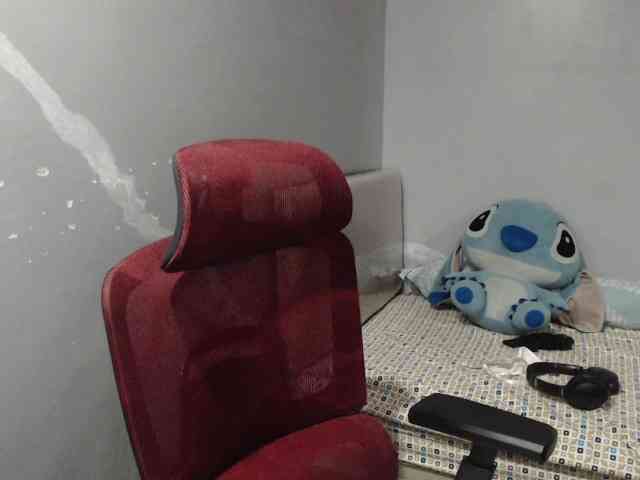 BubbleButtPinay webcam