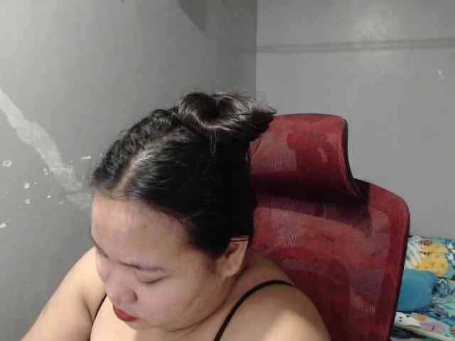 BubbleButtPinay webcam