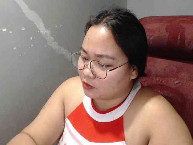 BubbleButtPinay webcam