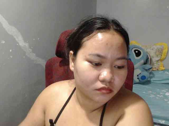 BubbleButtPinay webcam