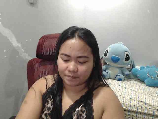 BubbleButtPinay webcam