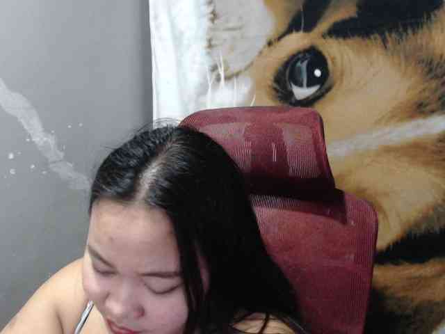 BubbleButtPinay webcam
