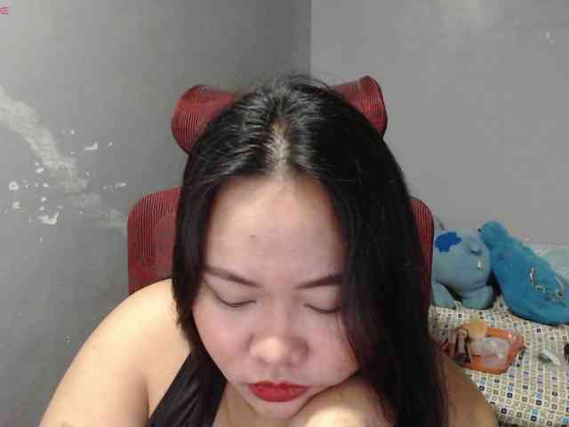 BubbleButtPinay webcam