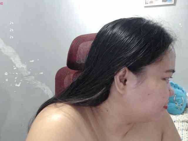 BubbleButtPinay webcam
