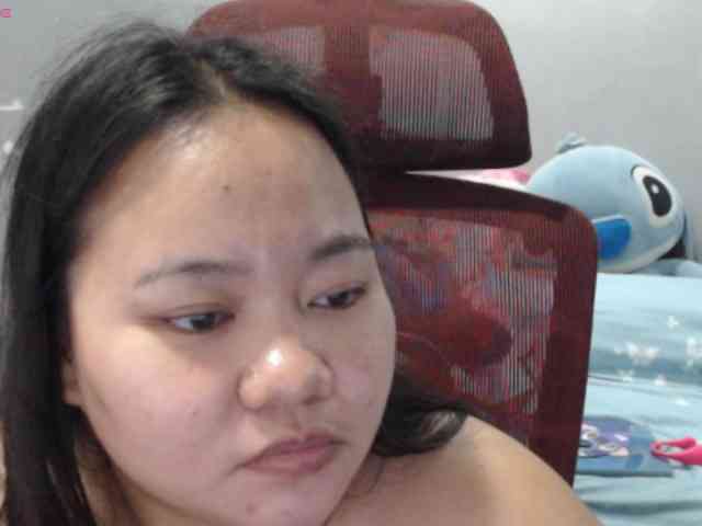 BubbleButtPinay webcam