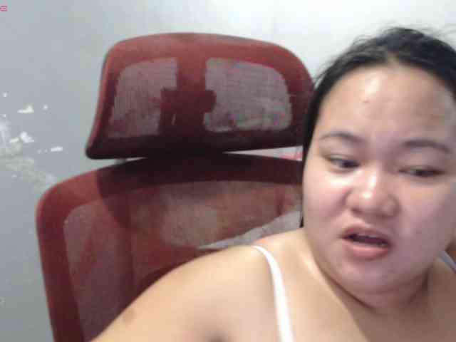 BubbleButtPinay webcam