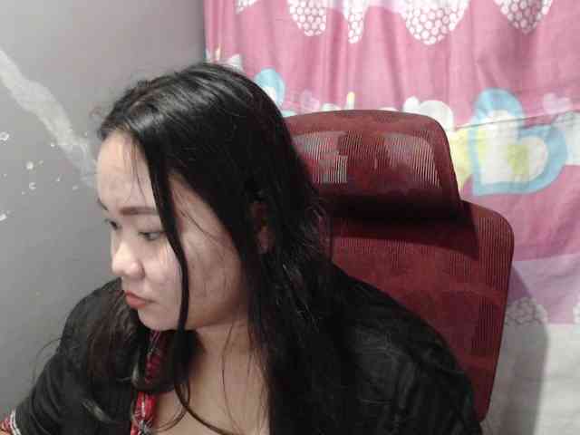 BubbleButtPinay webcam