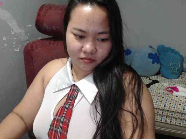 BubbleButtPinay webcam