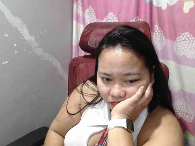BubbleButtPinay webcam