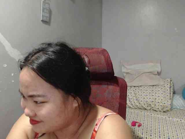 BubbleButtPinay webcam