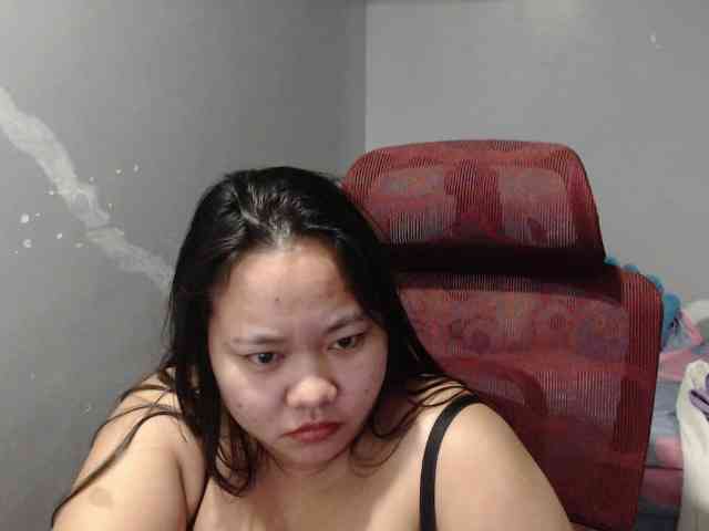 BubbleButtPinay webcam