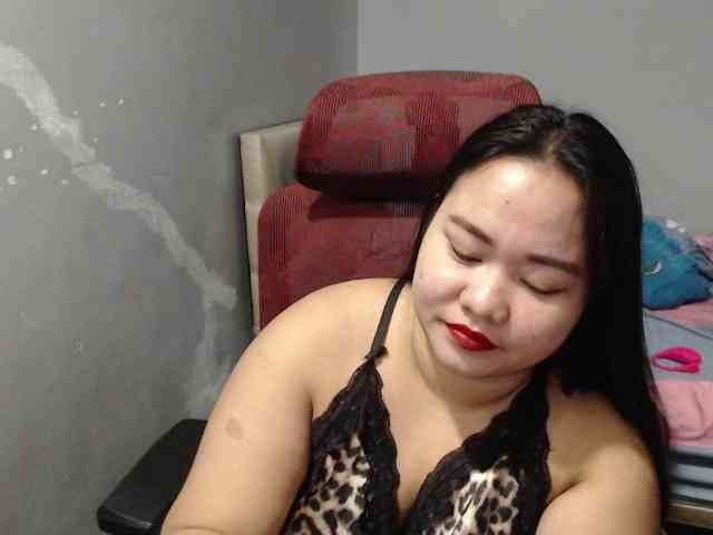 BubbleButtPinay webcam