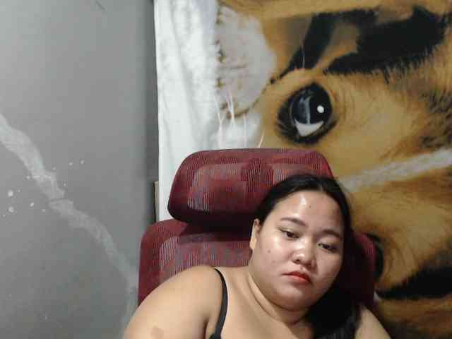 BubbleButtPinay webcam